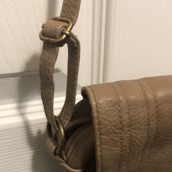 COPY - GIC  mossimo fringe leather cross body - Picture 2 of 5